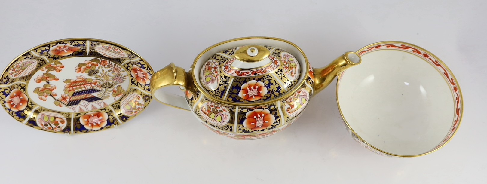 A Spode part tea service painted in Imari style with pattern 1956, c.1820